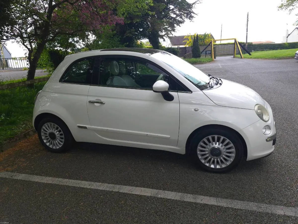 2009 Fiat 500 - Image 1