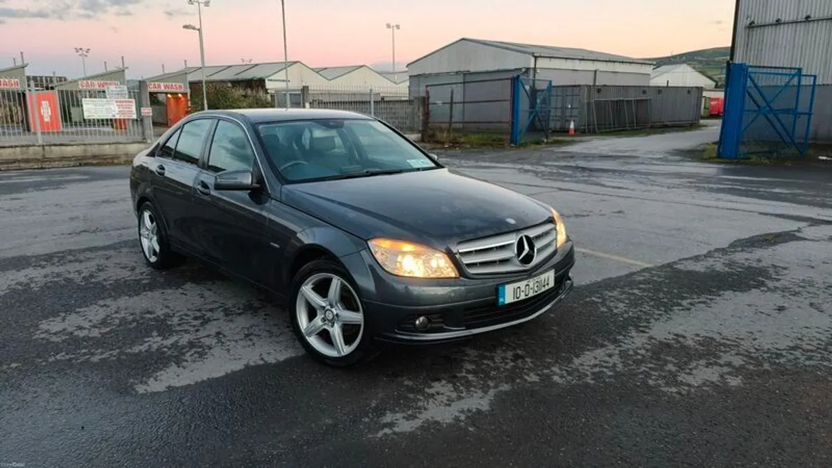 2010 Mercedes-benz C-class - Image 1
