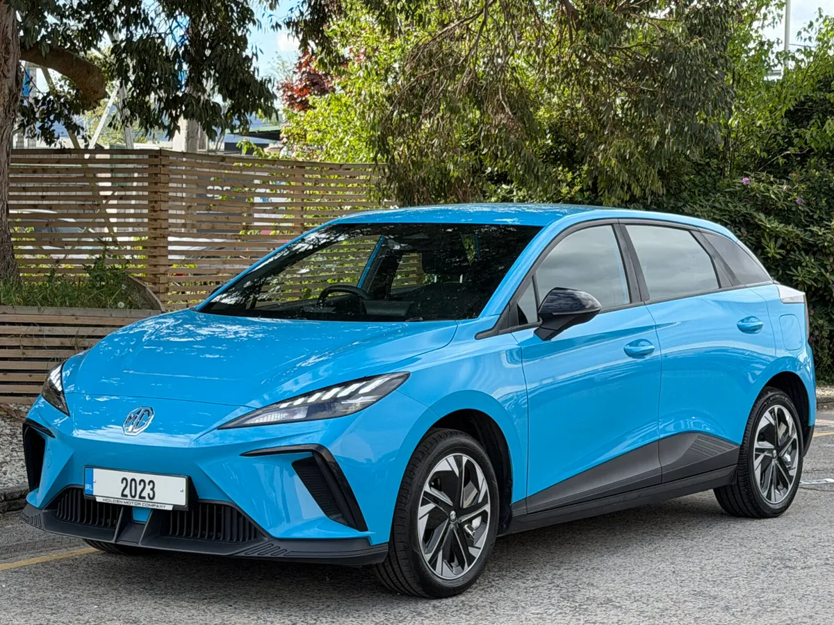 2023 MG 4..SE LONG RANGE..64 KWH BATTERY - Image 1