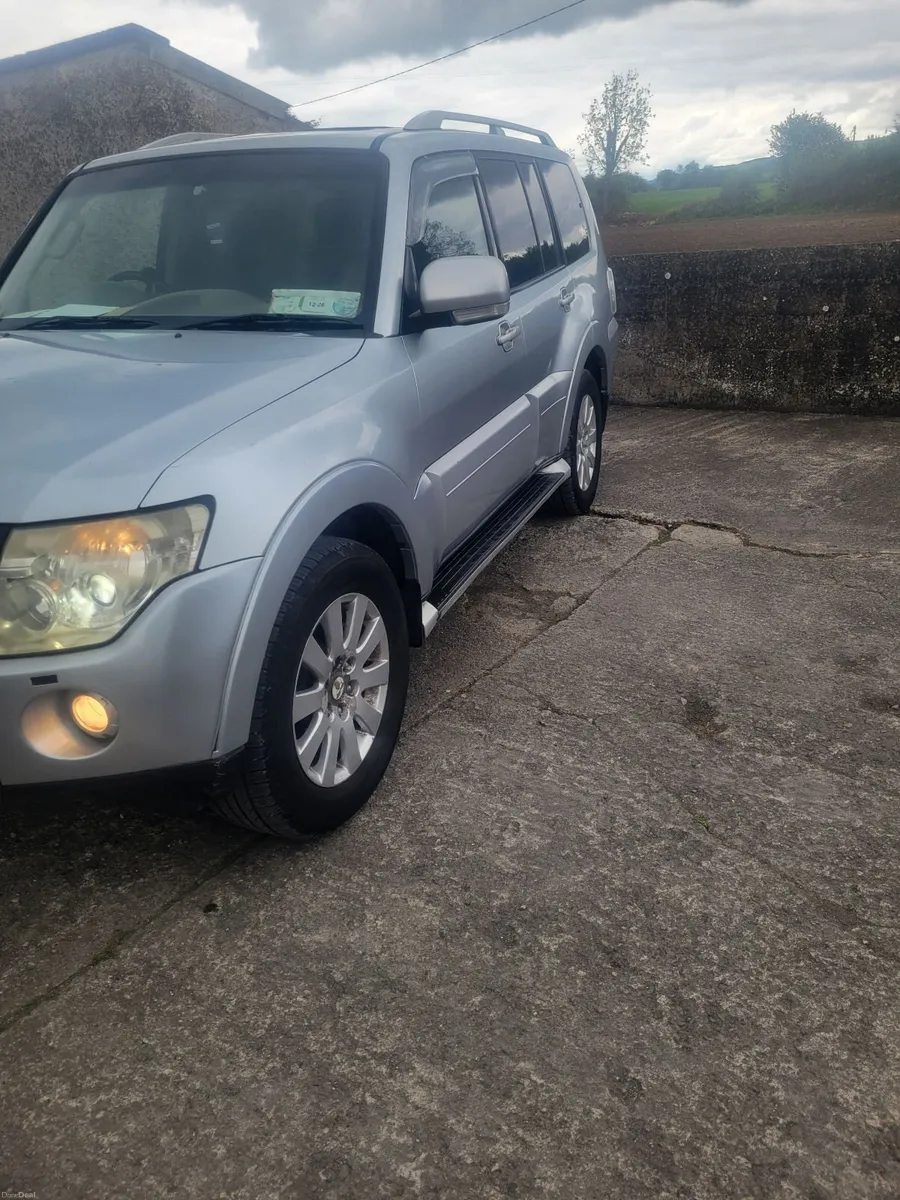 Mitsubishi Pajero 2007 - Image 2