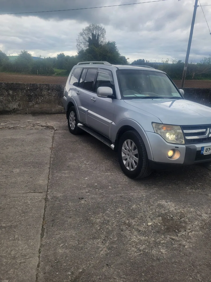 Mitsubishi Pajero 2007 - Image 3