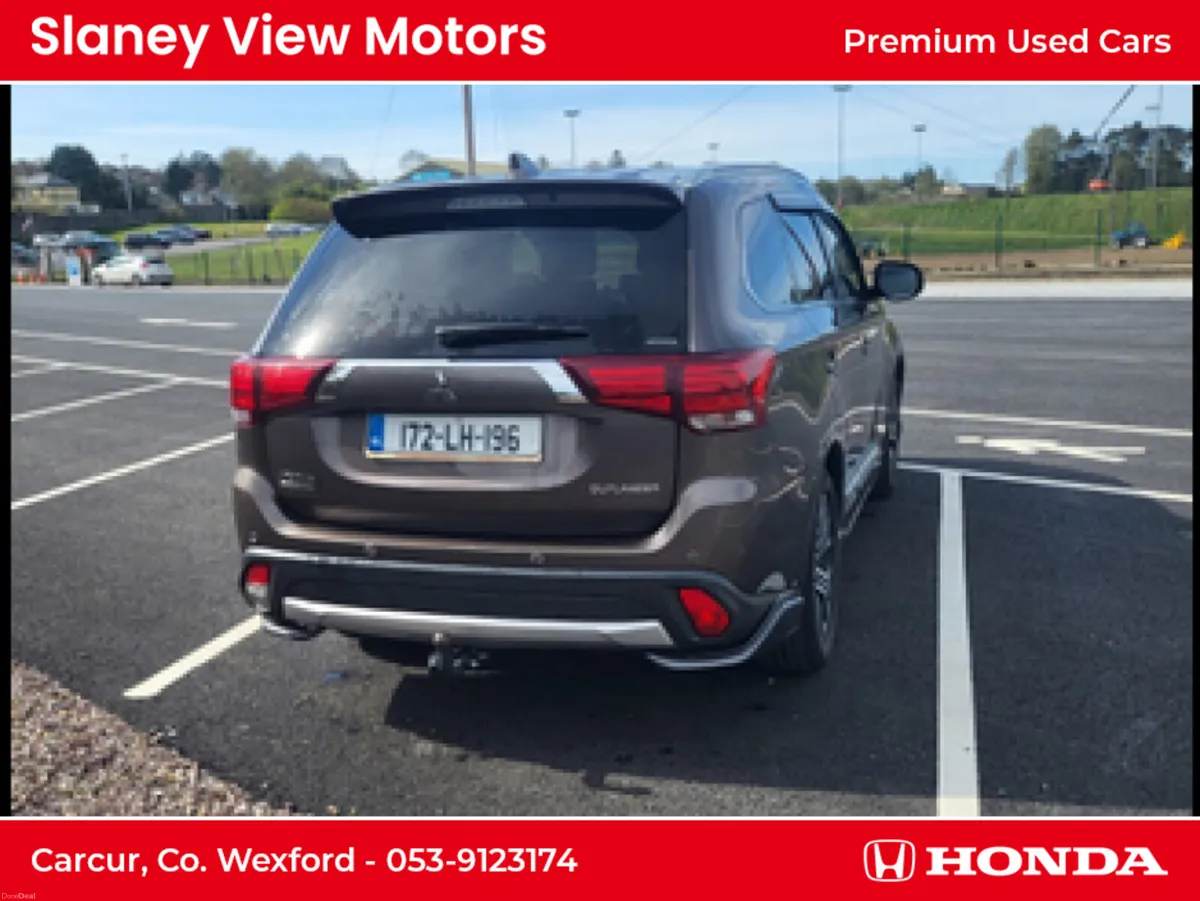 Mitsubishi Outlander OUTL 4WD 6MT 4DR 7S 17MY - Image 2