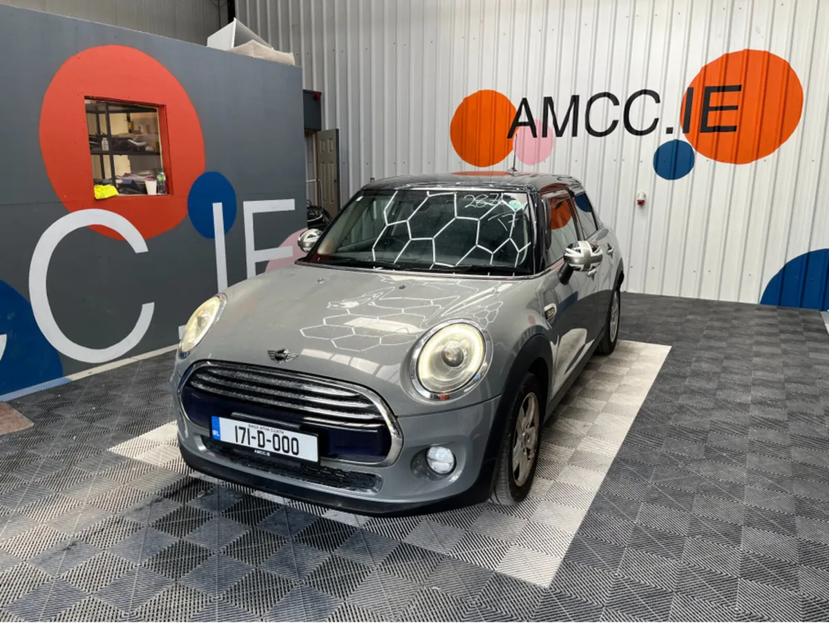 Mini Cooper 2017 MINI COOPER D 1.5 AUTOMATIC / CRU - Image 4