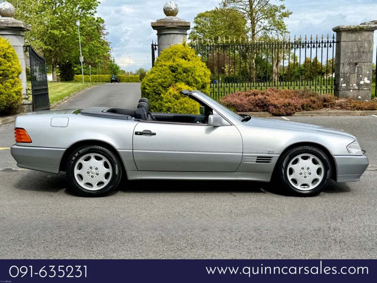 Mercedes-Benz SL-Class SL 500 AUTO CONVERTIBLE - Image 2