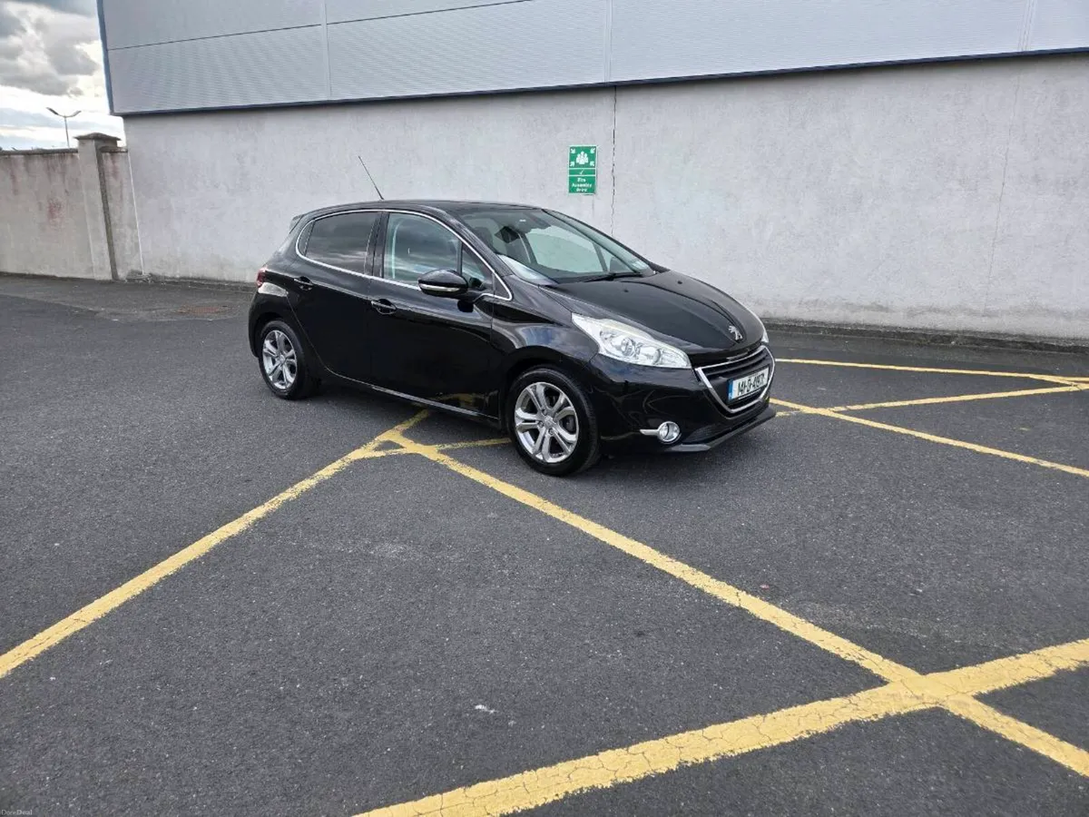 2014 Peugeot 208 automatic - Image 2