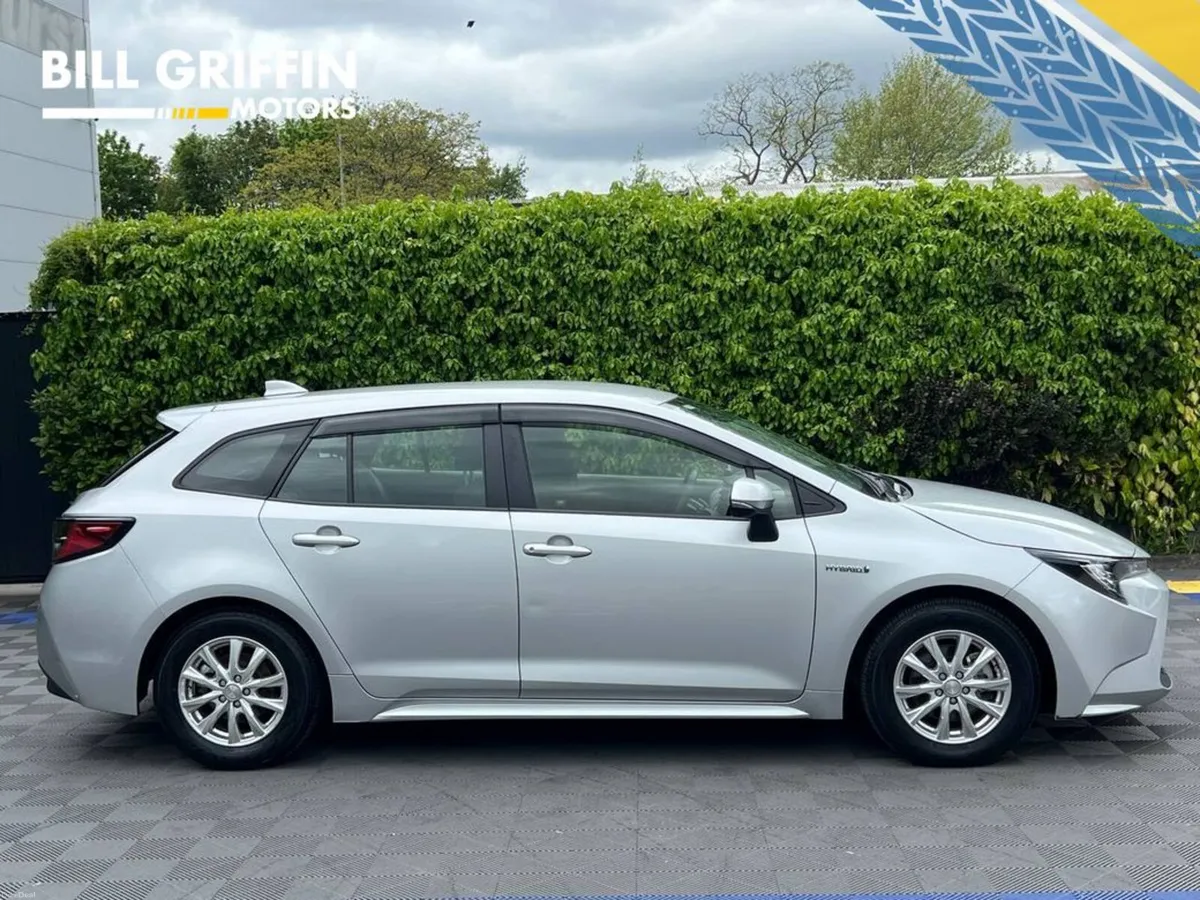 Toyota Corolla TOURING 1.8 HYBRID // NEW 2 YEAR NC - Image 2