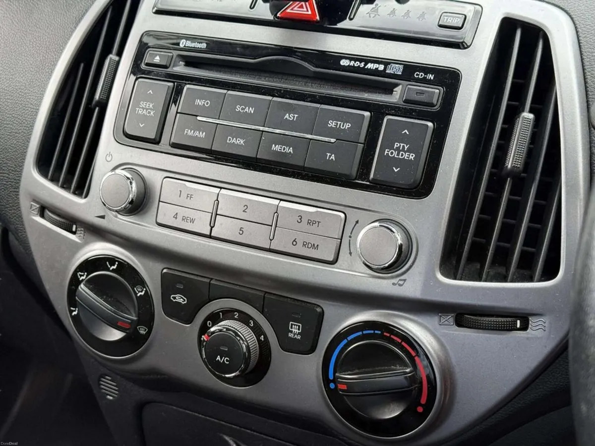Hyundai i20 1.2 Active 84BHP 5DR - Image 2
