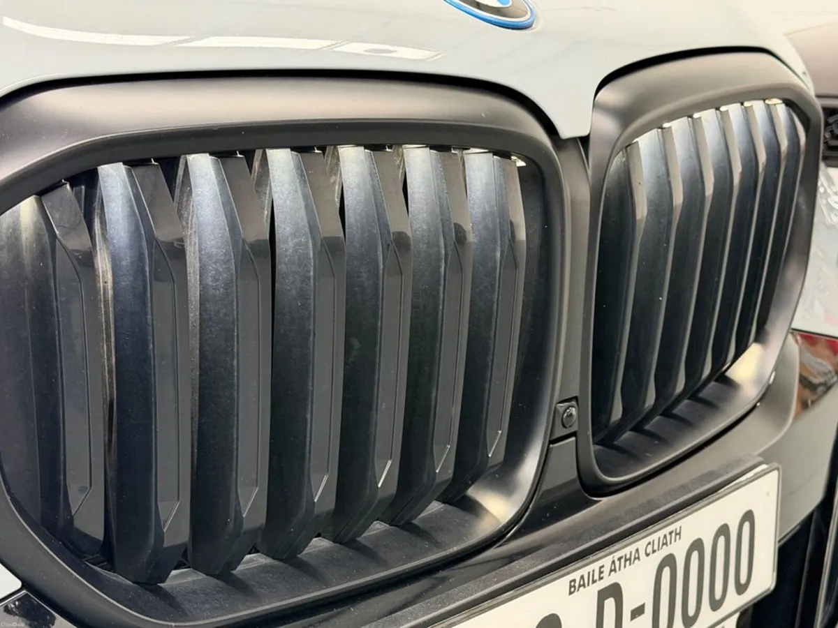 BMW X5 XDRIVE50E M SPORT #31 - Image 4