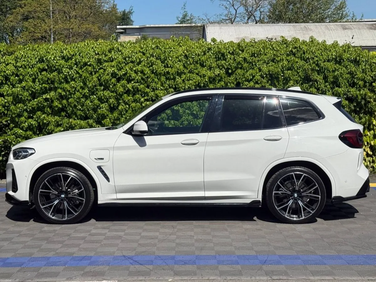 BMW X3 XDRIVE30e M-SPORT COMPETITION 2.0 HYBRID // - Image 3