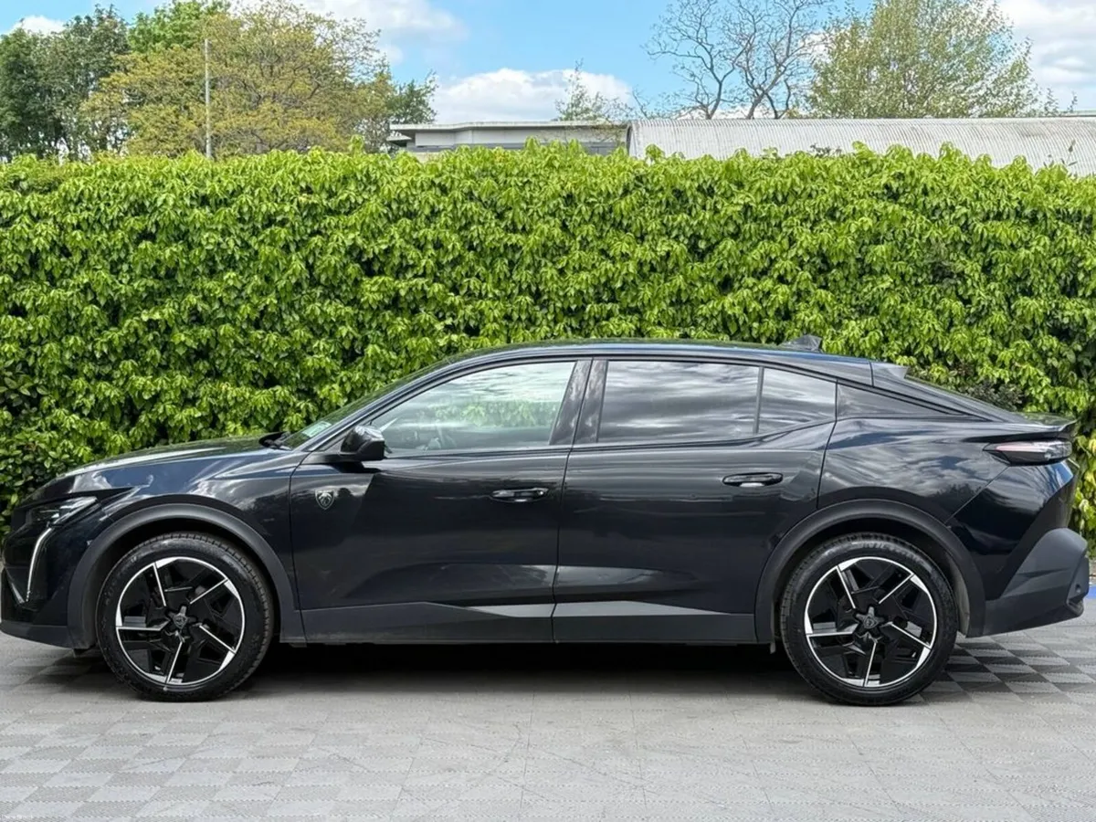 Peugeot 408 408 GT-LINE 1.2 AUTO // APPLE CARPLAY/ - Image 3