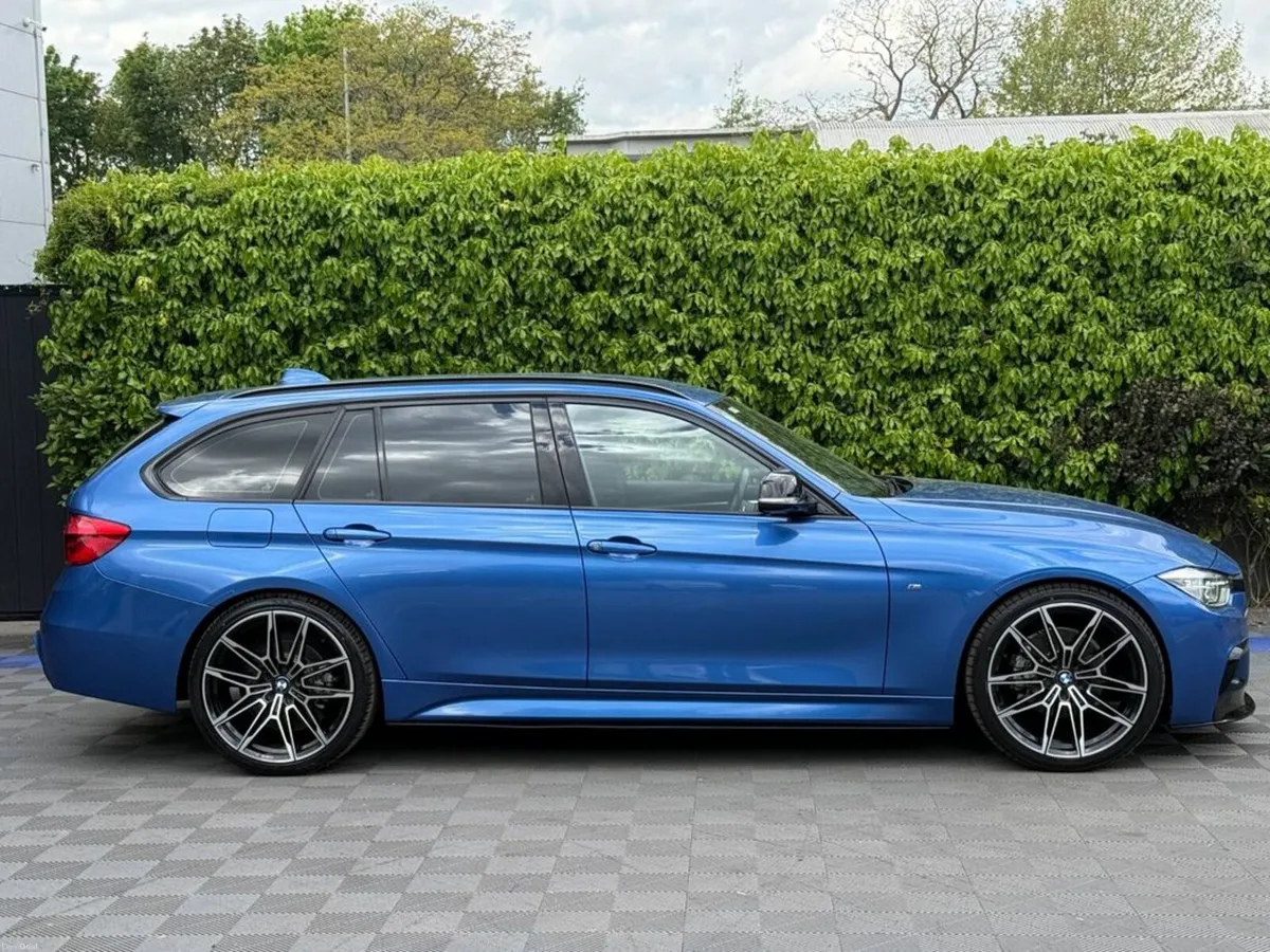 BMW 3-Series 320d M-SPORT COMPETITION TOURING // L - Image 2