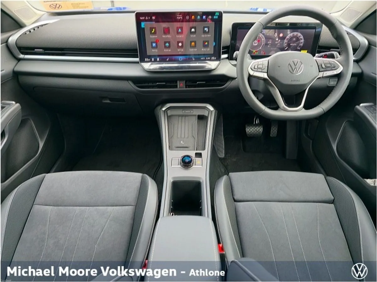 Volkswagen T-Roc T-ROC STYLE 1.5TSI 116BHP MHEV - Image 2