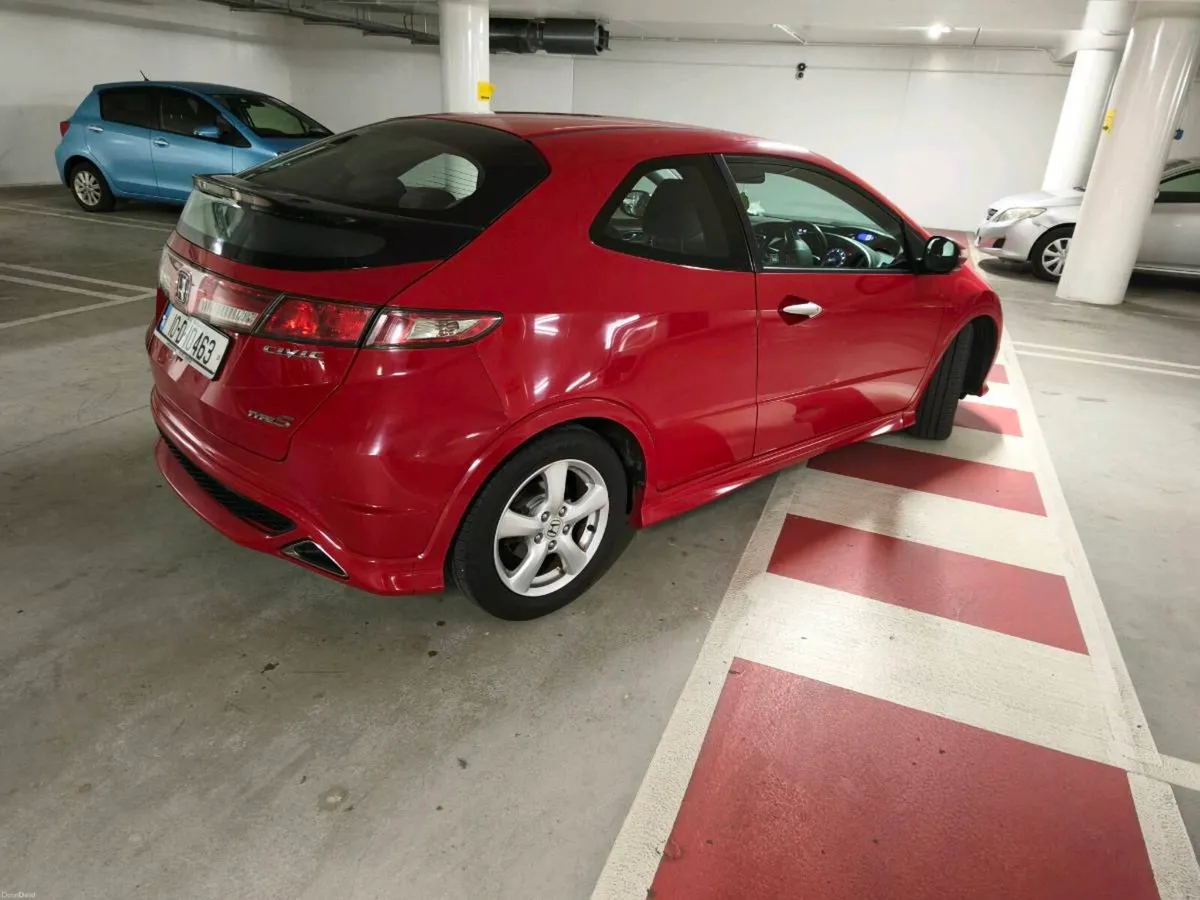Honda civic type s - Image 4
