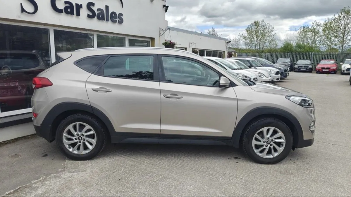 Hyundai Tucson 1.7 D Comfort Plus - Image 4