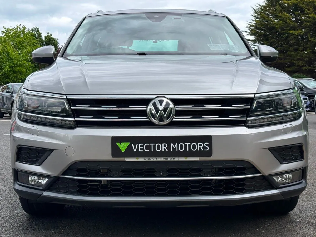Volkswagen Tiguan HIGHLINE BLACK/BROWN LEATHER 4MO - Image 3