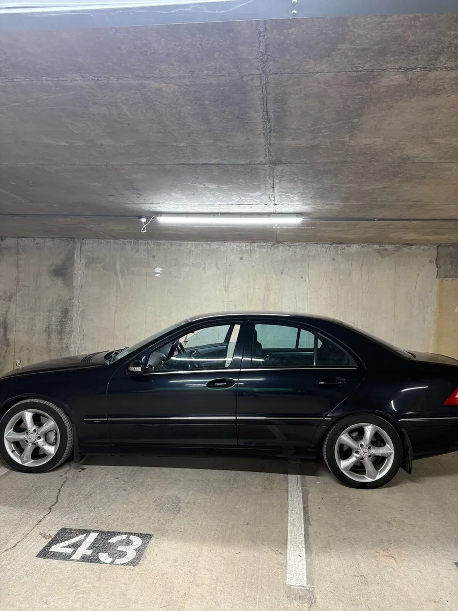 Mercedes c200 automatic - Image 3
