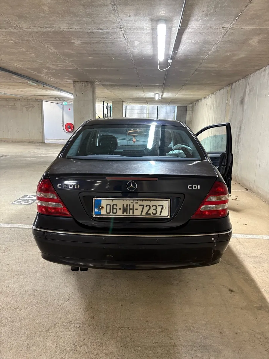 Mercedes c200 automatic - Image 2