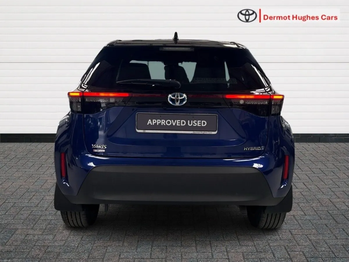 Toyota Yaris Cross LUNA SPORT 4DR AUTO CROSS - Image 4