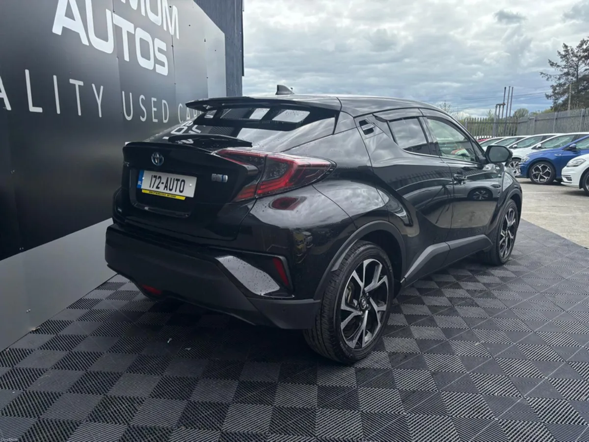 Toyota C-HR Toyota CHR 1.8 self charging hybrid, l - Image 2