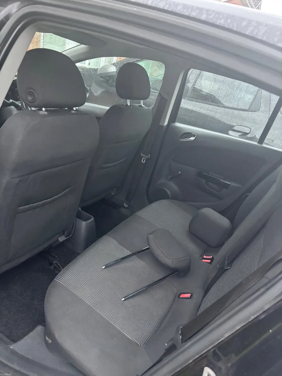 Opel Corsa 2010 - Image 4