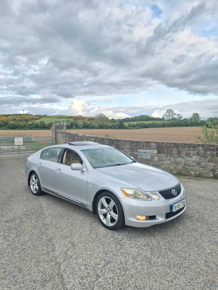 lexus GS300 - Image 1