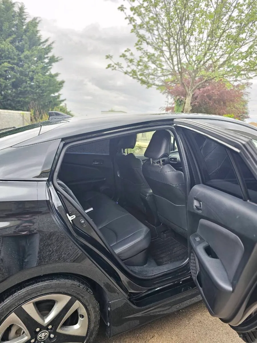Toyota Prius HigSpex Leather Interior 2019 - Image 4