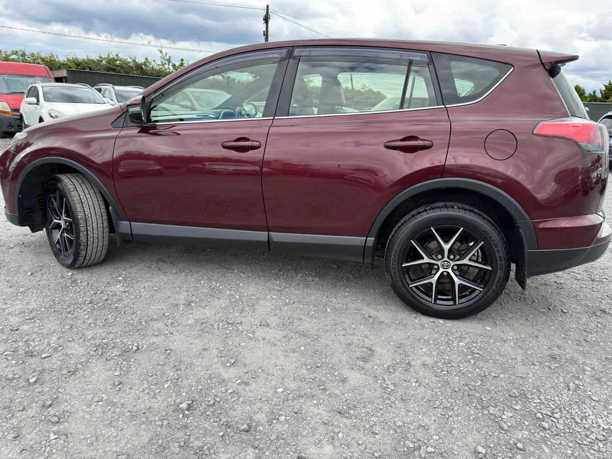 🔵 Toyota RAV4 2.0 D-D4 LUNA SPORT - Image 3