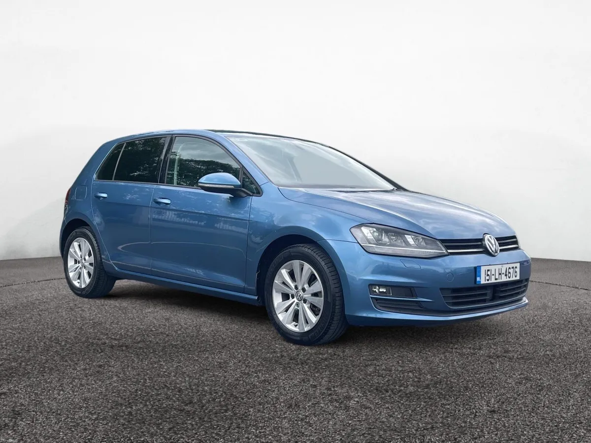 2015 Blue Volkswagen Golf 1.2 TSI Highline - Image 1