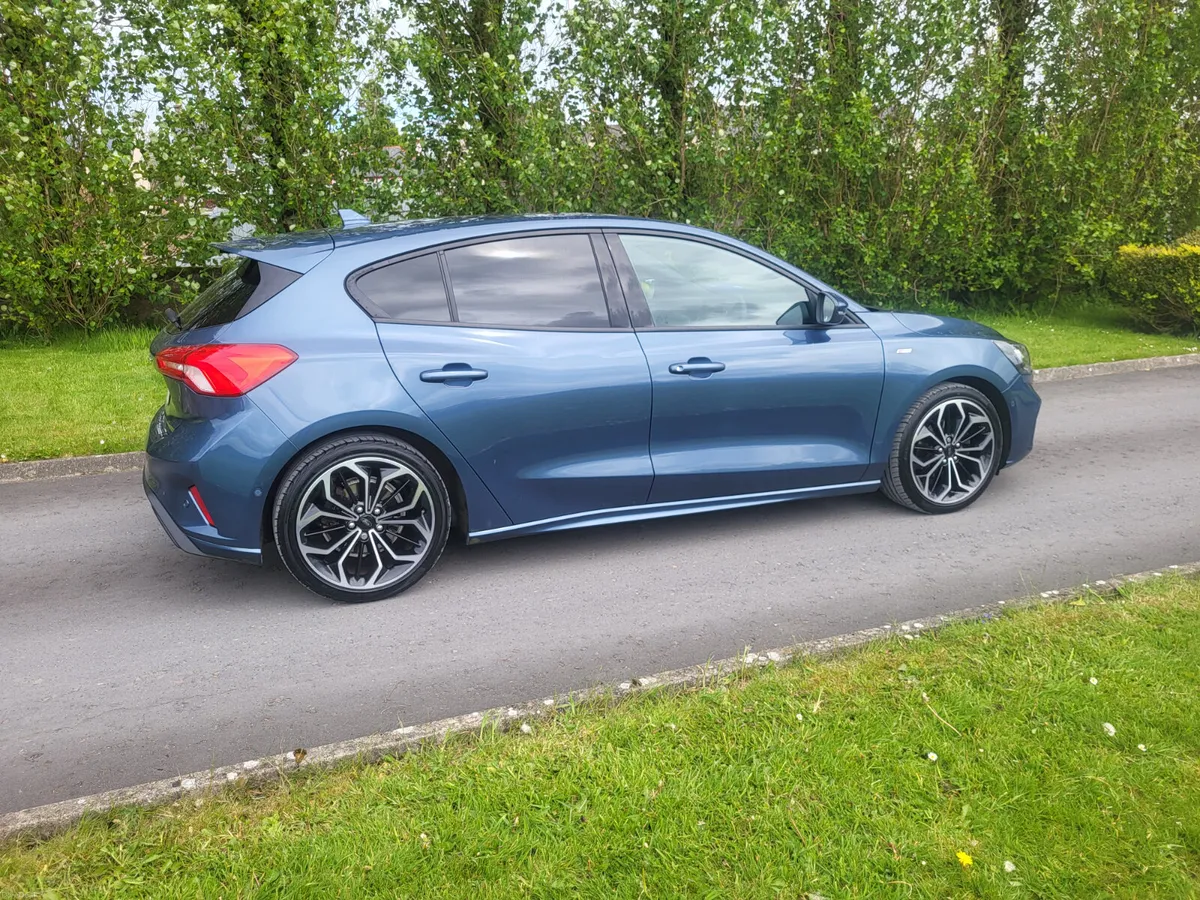 Ford Focus  ST LINE 1.5 DIESEL.  LOW KMS - Image 2