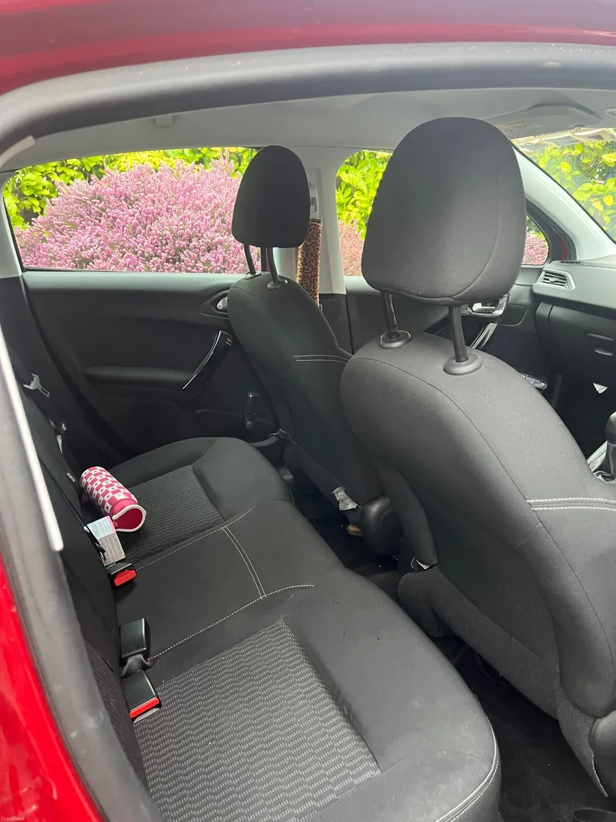 Peugeot 208 2017 - Image 4
