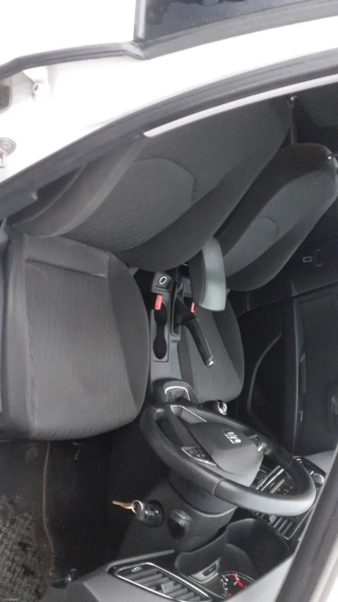 Seat Leon 1.6tdi 152 spotless - Image 3