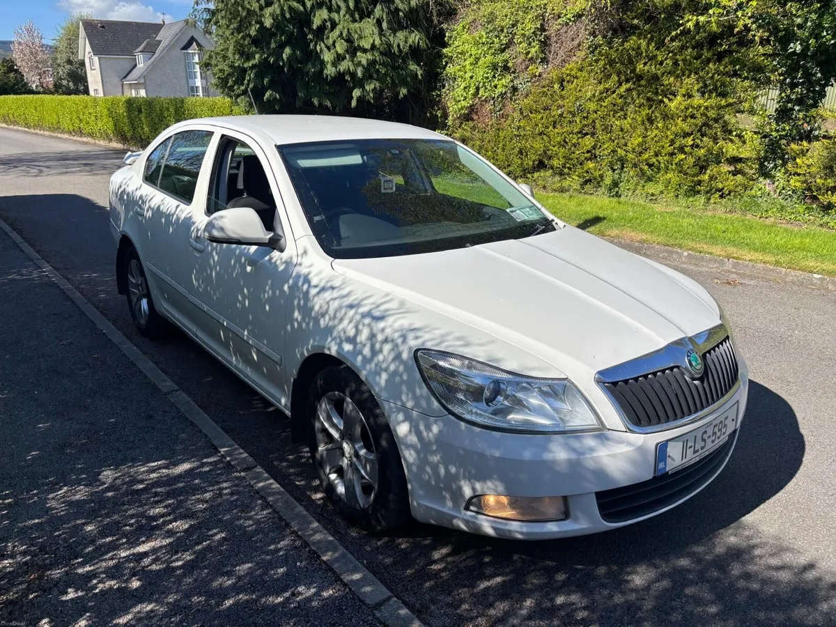 2011 Octavia 1.6 TDI Elegance…NCT 06/27! Tax 06/26 - Image 2