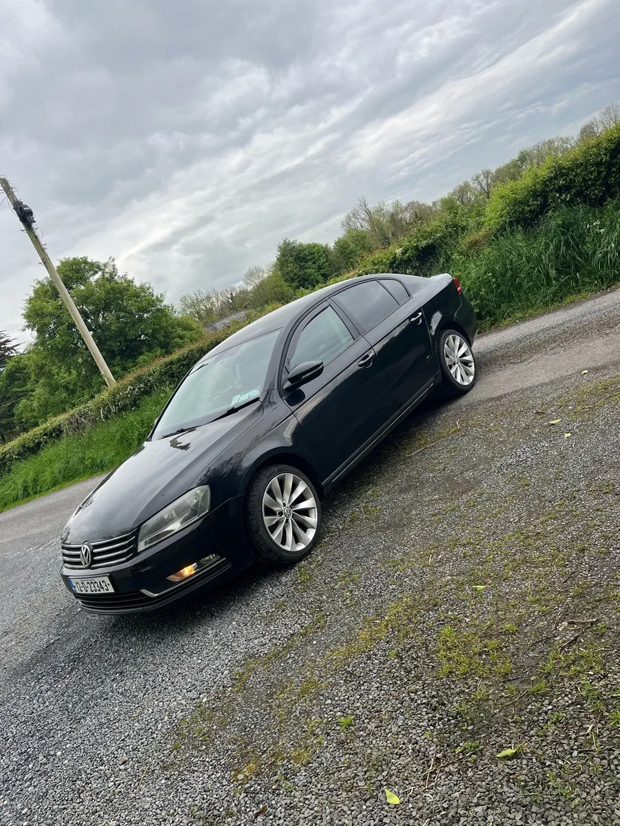 2012 Passat - Image 3