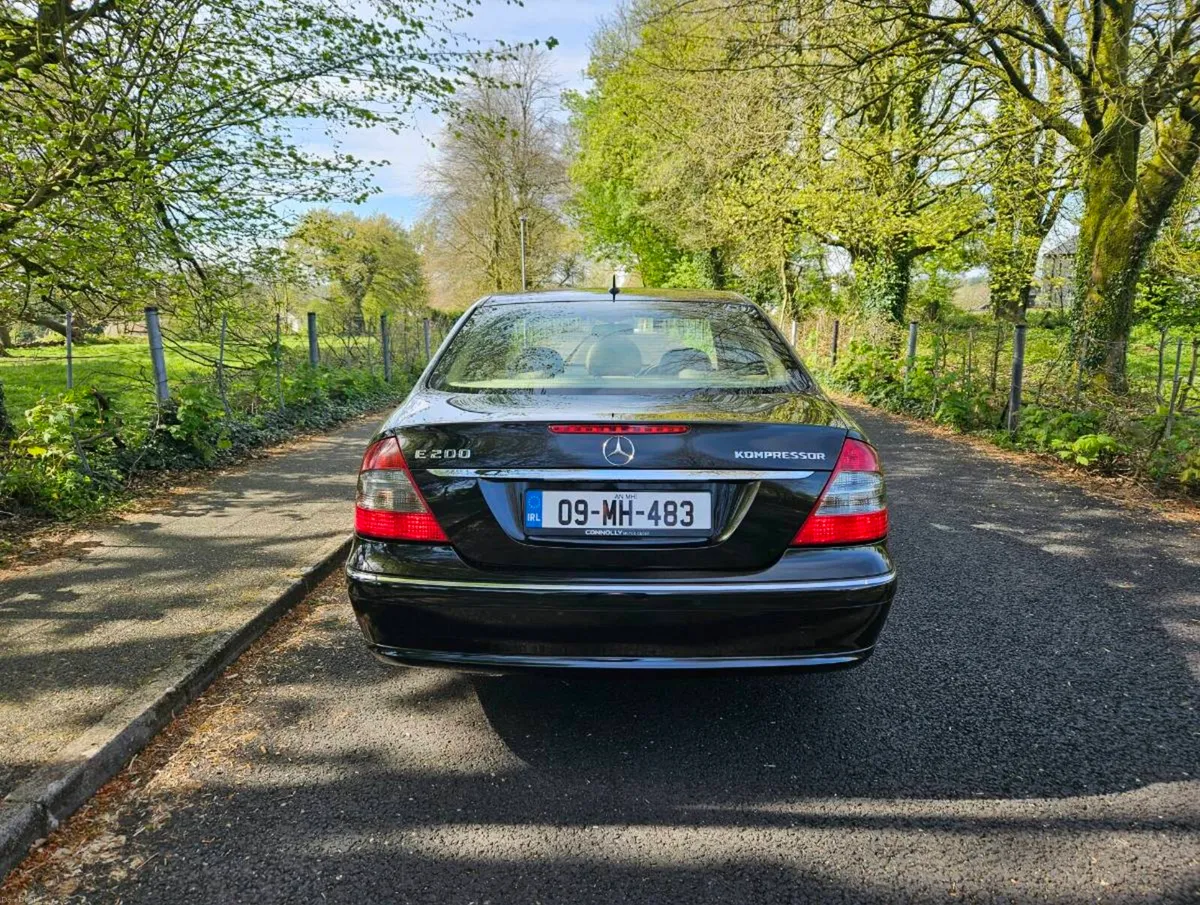 Mercedes E200 Elegance *NCT 05/27* - Image 4