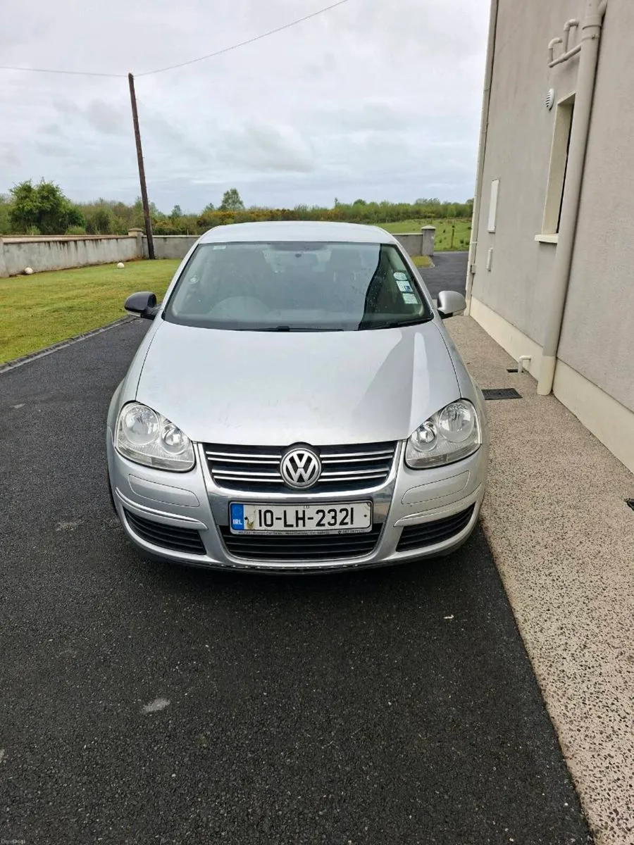 VOLKSWAGEN JETTA - Image 1