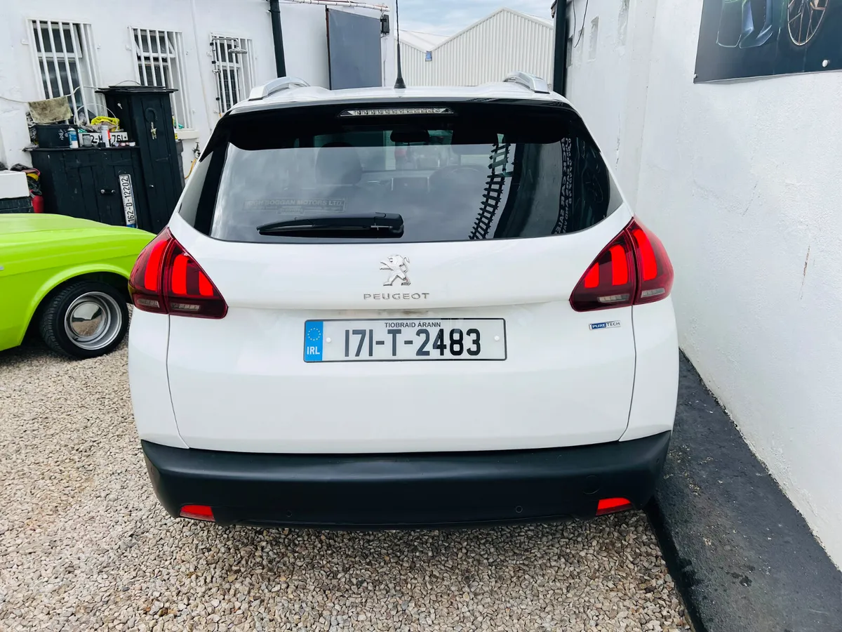 2017 Peugeot 2008 1.2 Puretec Estate - Image 4