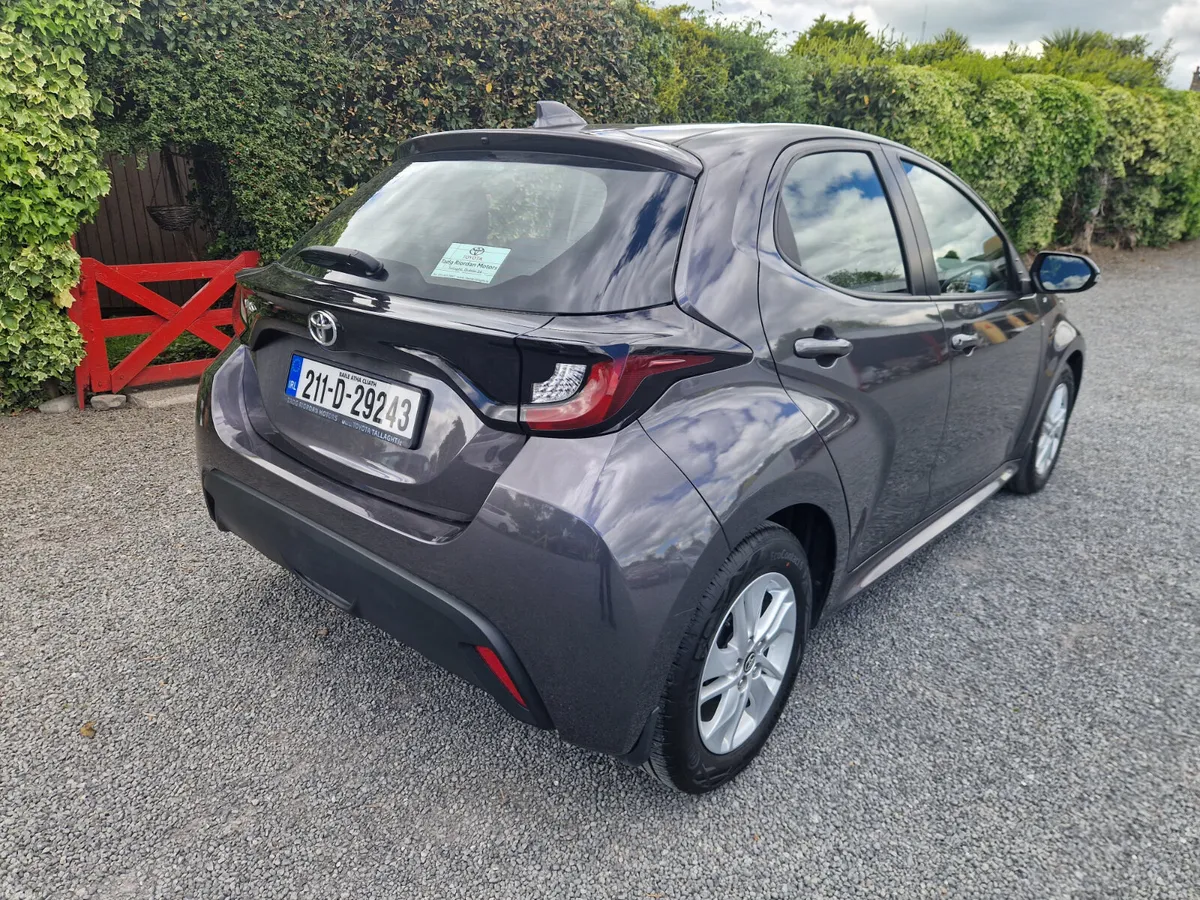 Toyota Yaris LUNA MANUAL 2021 - Image 4
