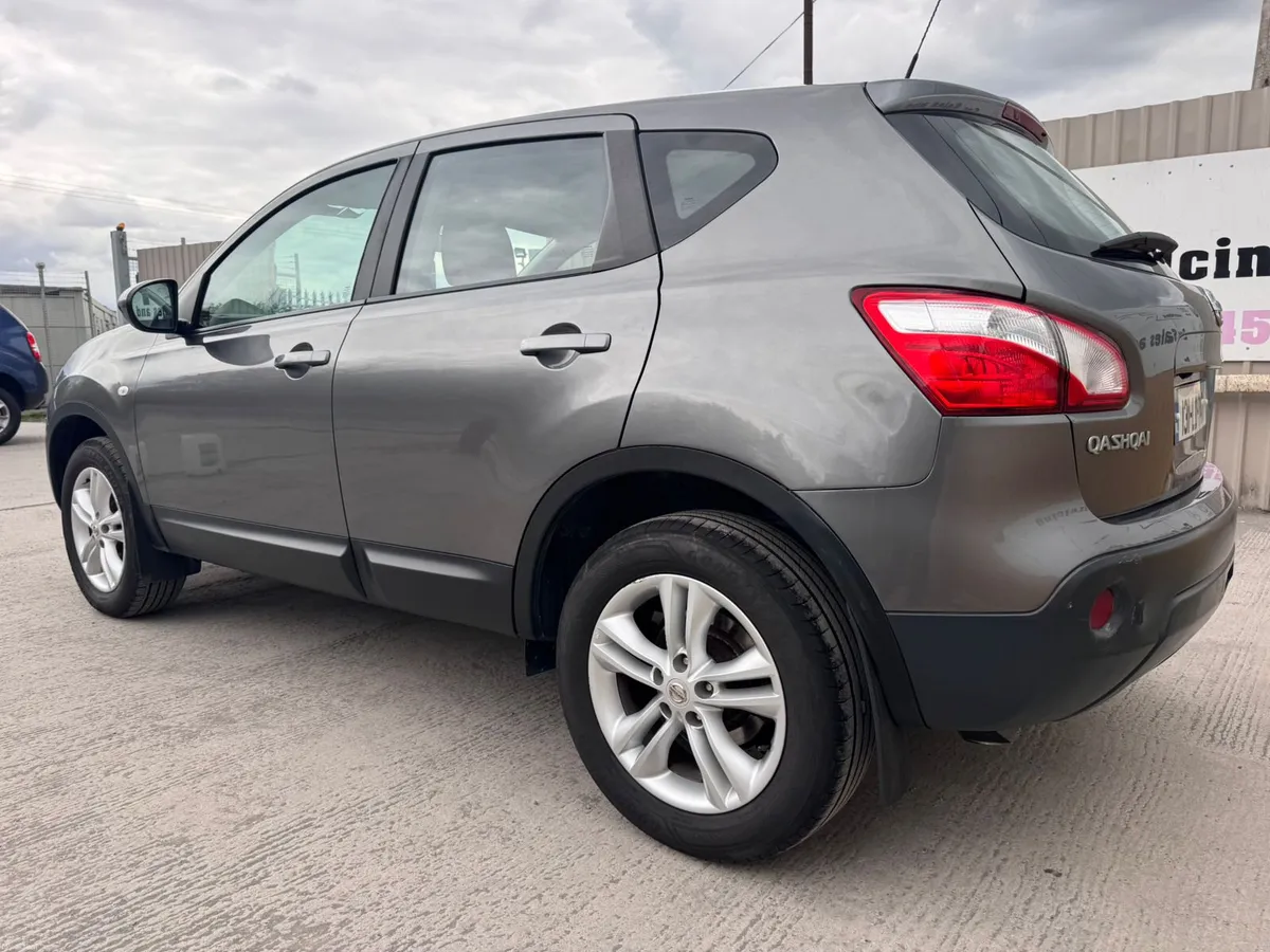 2013 Nissan Qashqai 1.5D ACENTA  Sat Nav  Warranty - Image 3