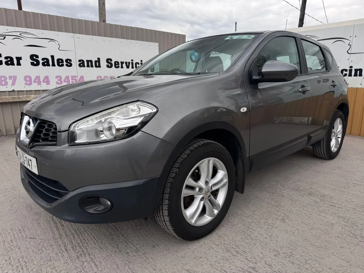 2013 Nissan Qashqai 1.5D ACENTA  Sat Nav  Warranty - Image 1