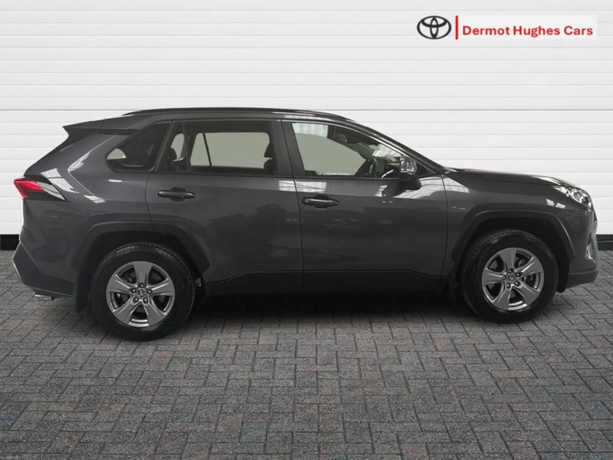Toyota RAV4 HYBRID LUNA 4DR AUTO - Image 3