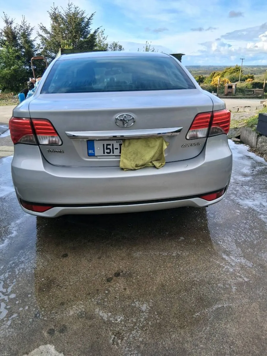 Toyota Avensis - Image 2