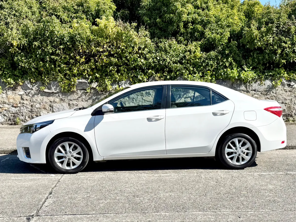 Toyota Corolla 2016!!!! 1.6 PETROL AUTO!!!! - Image 3