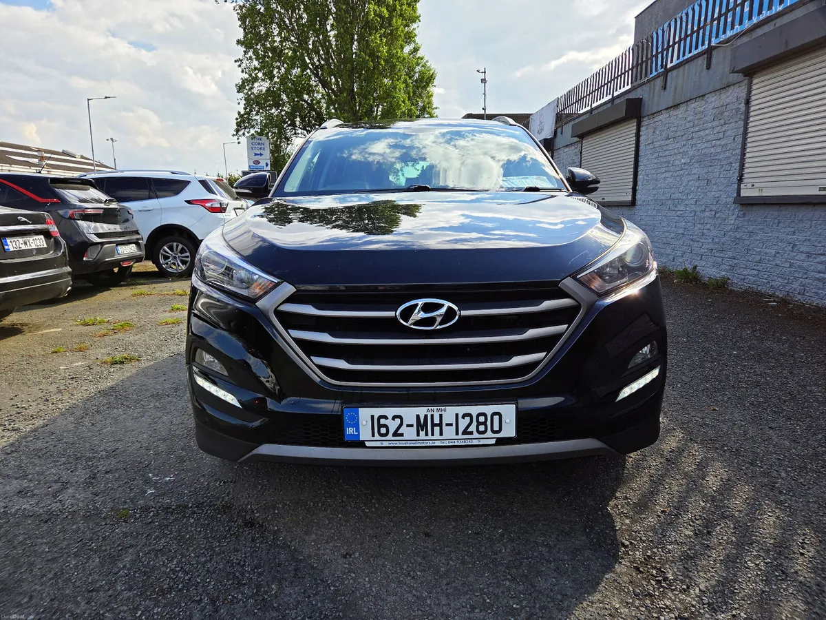 162 HYUNDAI TUCSON Low KM New NCT Waranty V.Clean - Image 2
