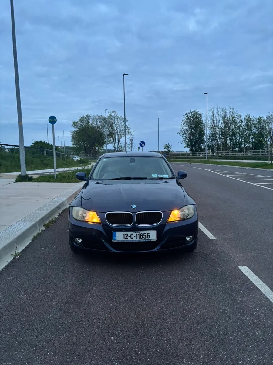 BMW 3 Series 2012 - Image 3