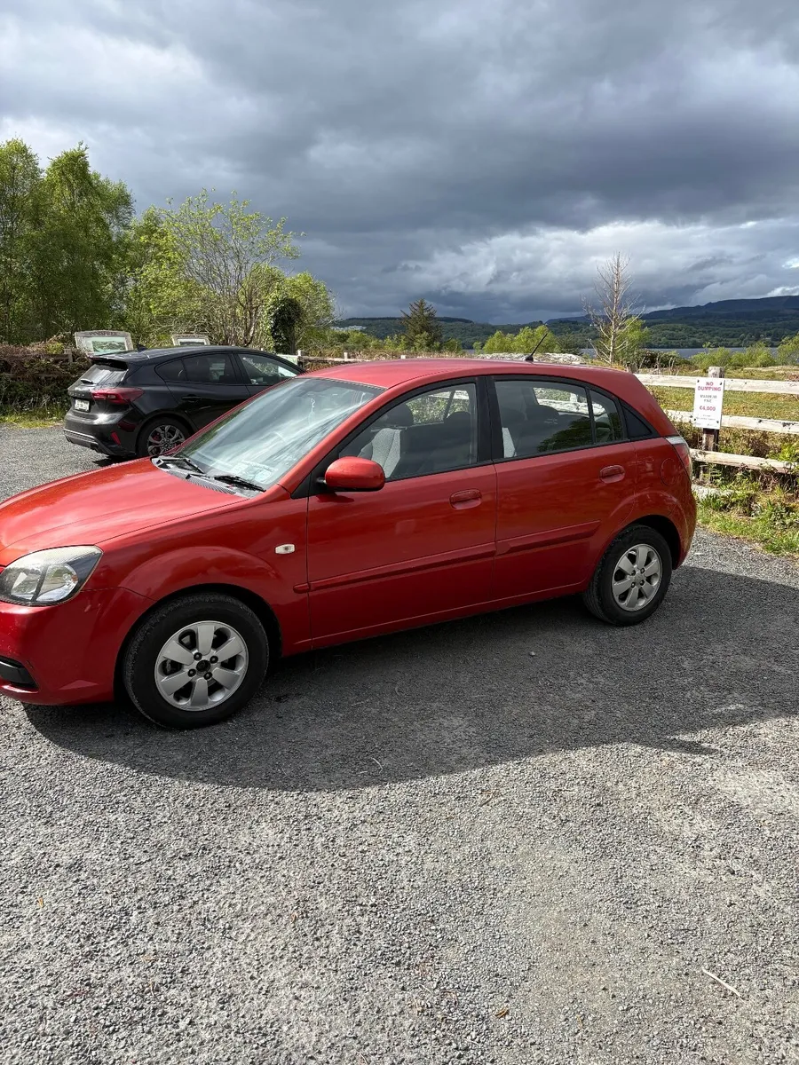2010 Kia Rio - Reliable and Well Maintained - Image 3