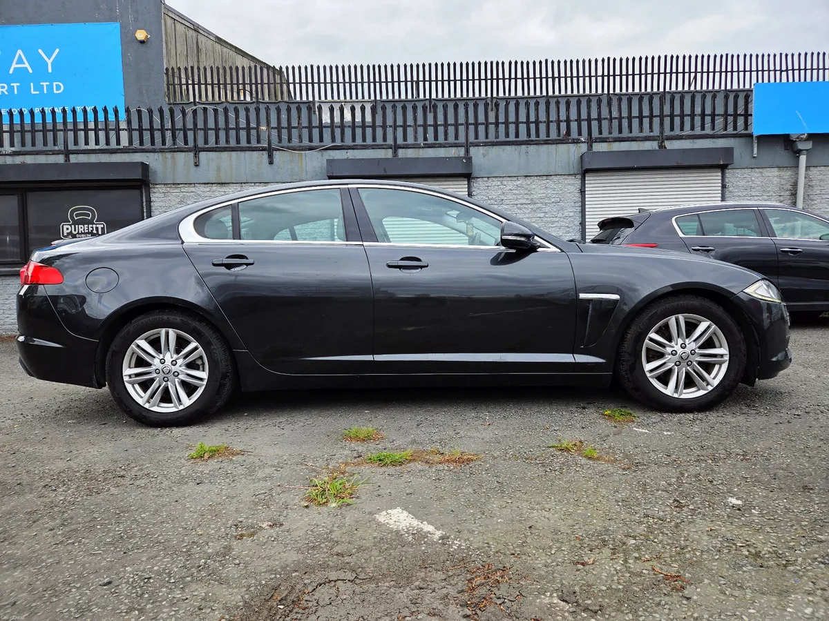 132 JAGUAR XF 2.2 AUTO New NCT Driving Perfect - Image 4