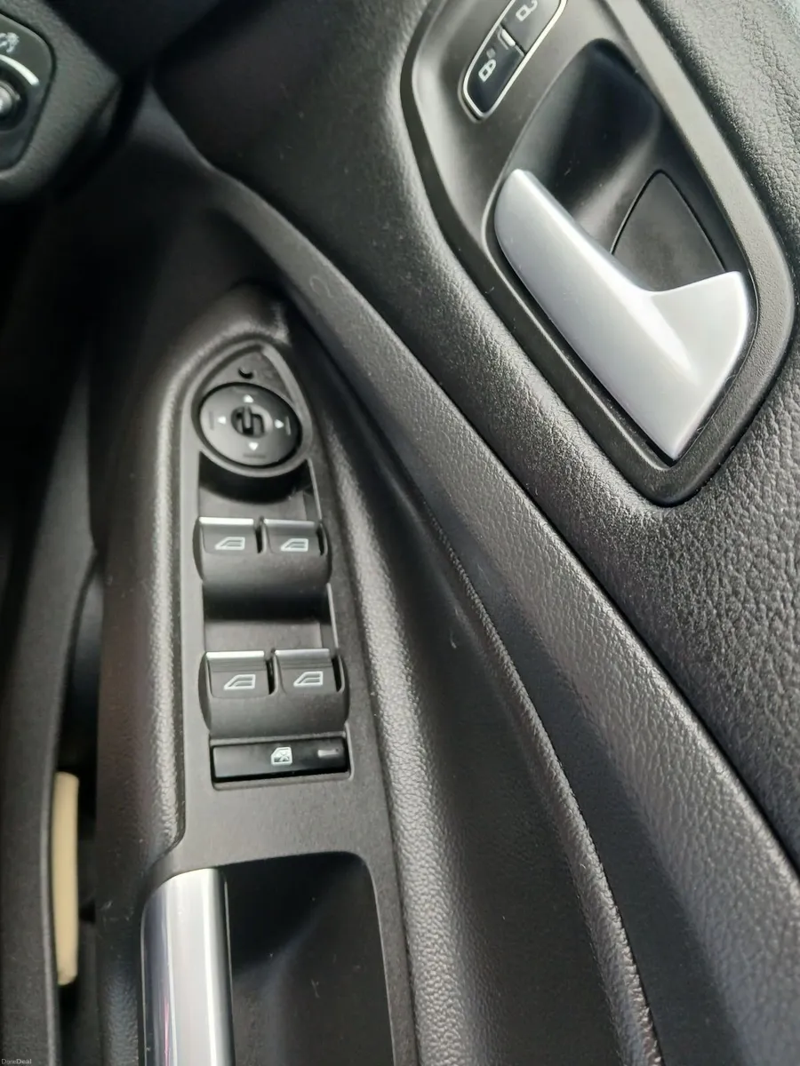 Ford Kuga 2018 - Image 3