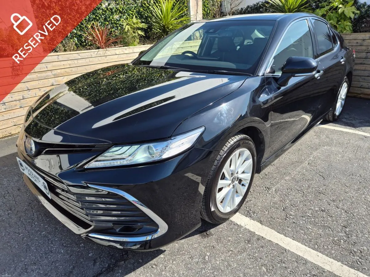 Toyota Camry 2.5 HYBRID / G-PACK / TAX €170 REF: J - Image 1