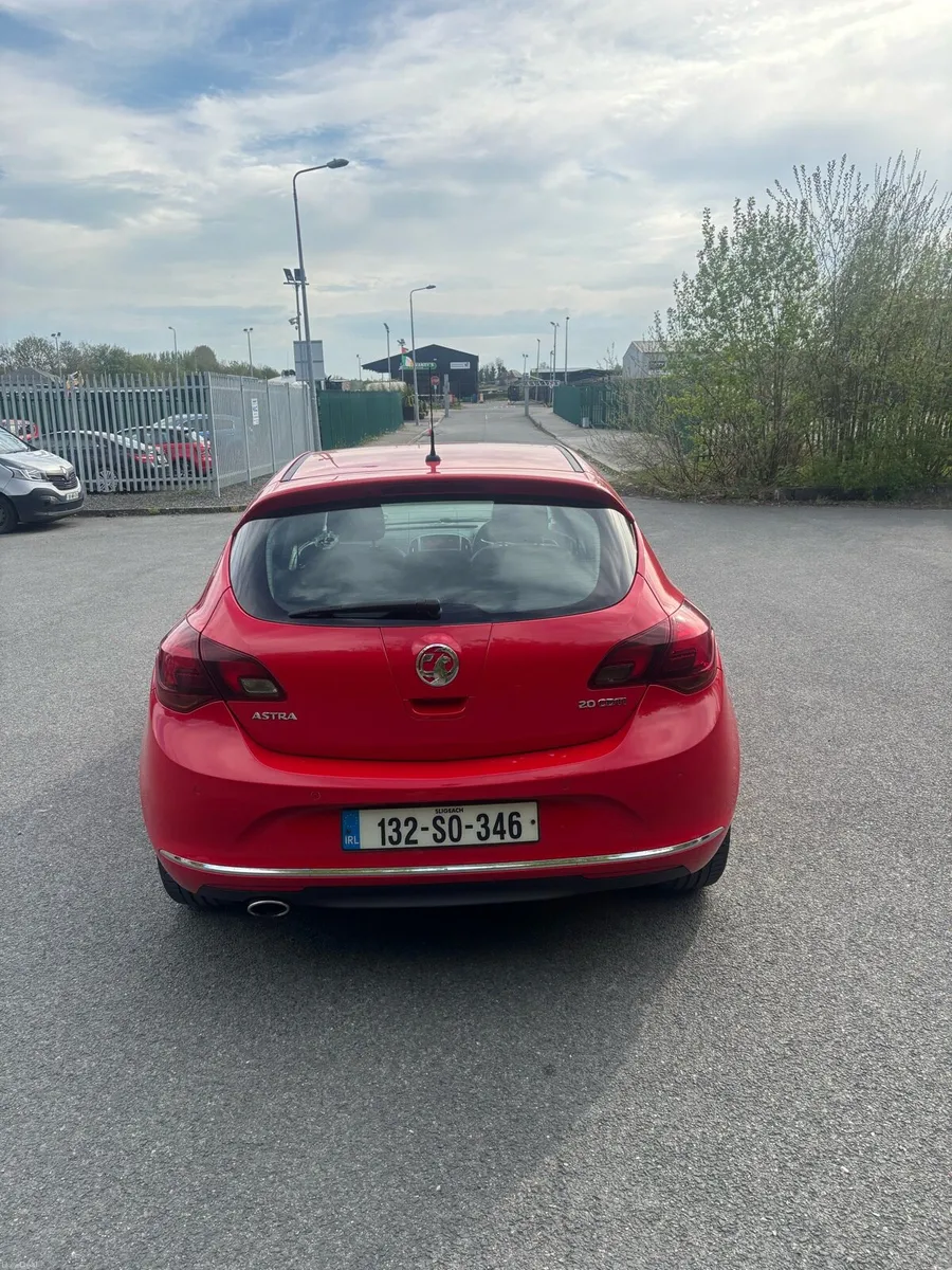 132 Vauxhall Astra 2L Diesel - Image 3