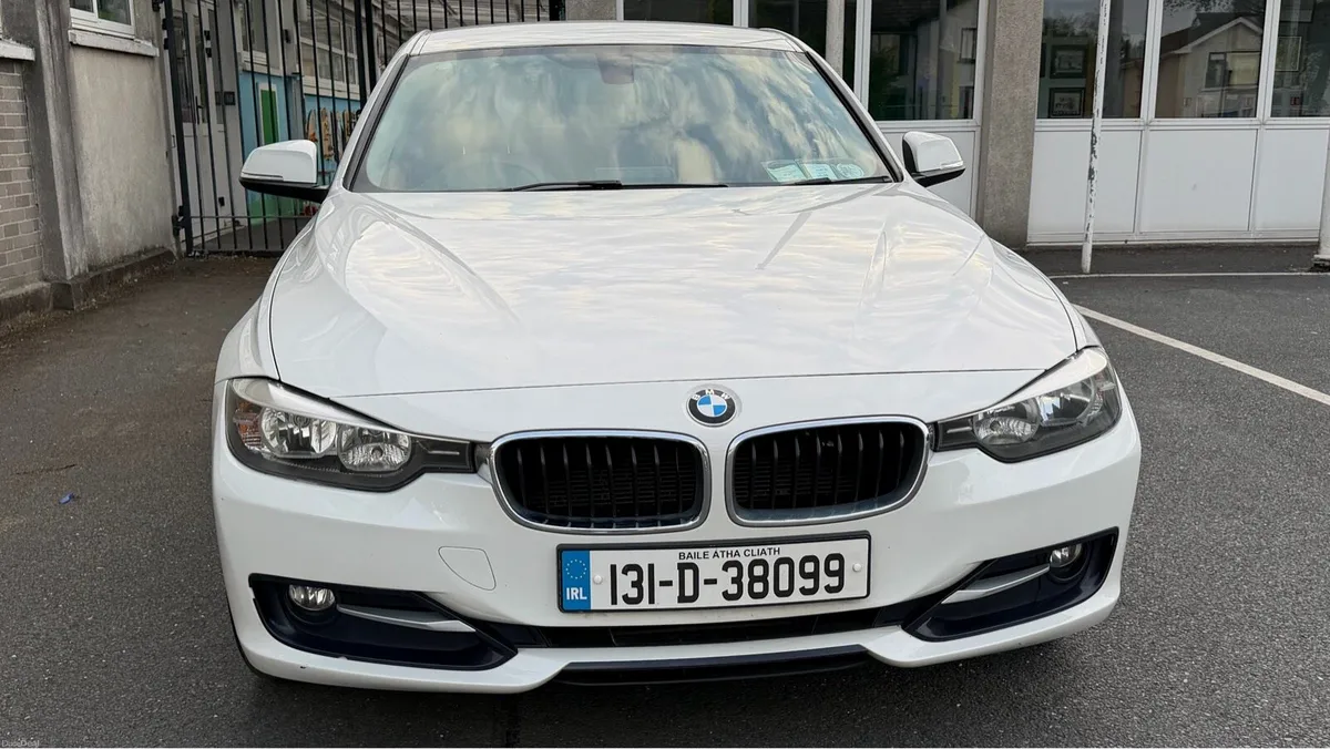 BMW 3 series Sport - Image 2